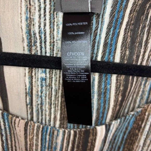 NWOT Chico’s Travelers Collection Women’s Striped Asymmetrical Blouse Size 2P - Picture 6 of 10